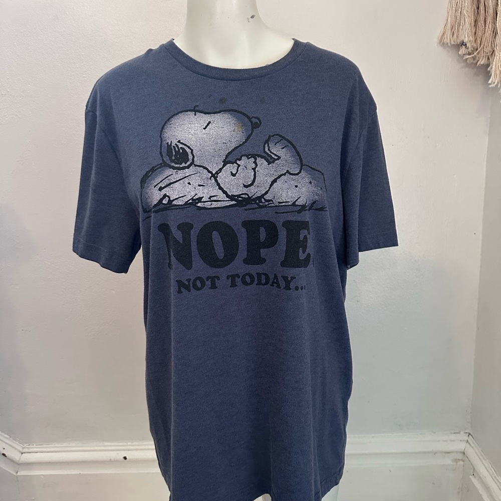 Peanuts Gray T-Shirt with Snoopy Graphic